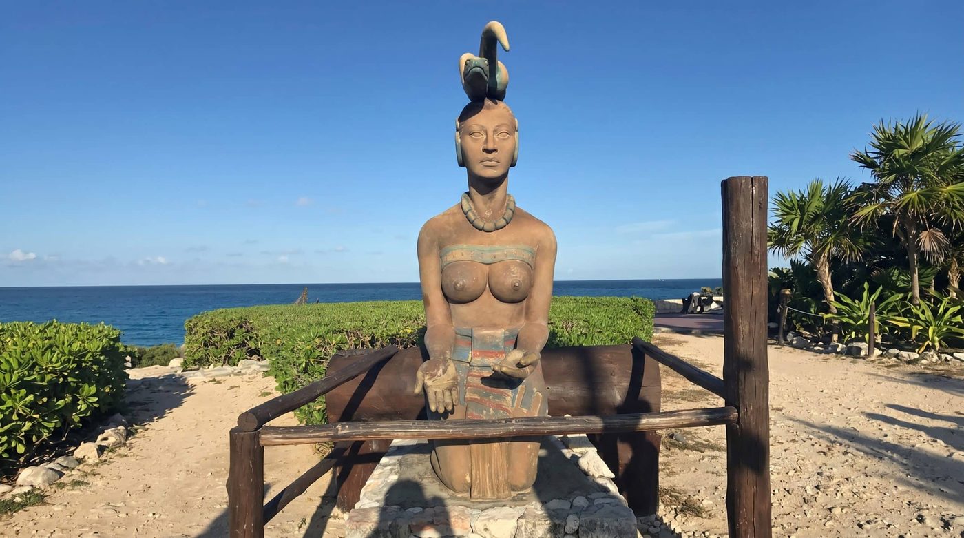 Ixchel & Punta Sur